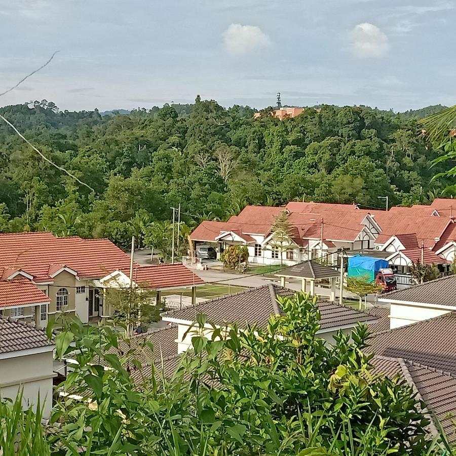 Gambang Homestay Banglomuslim クアンタン エクステリア 写真