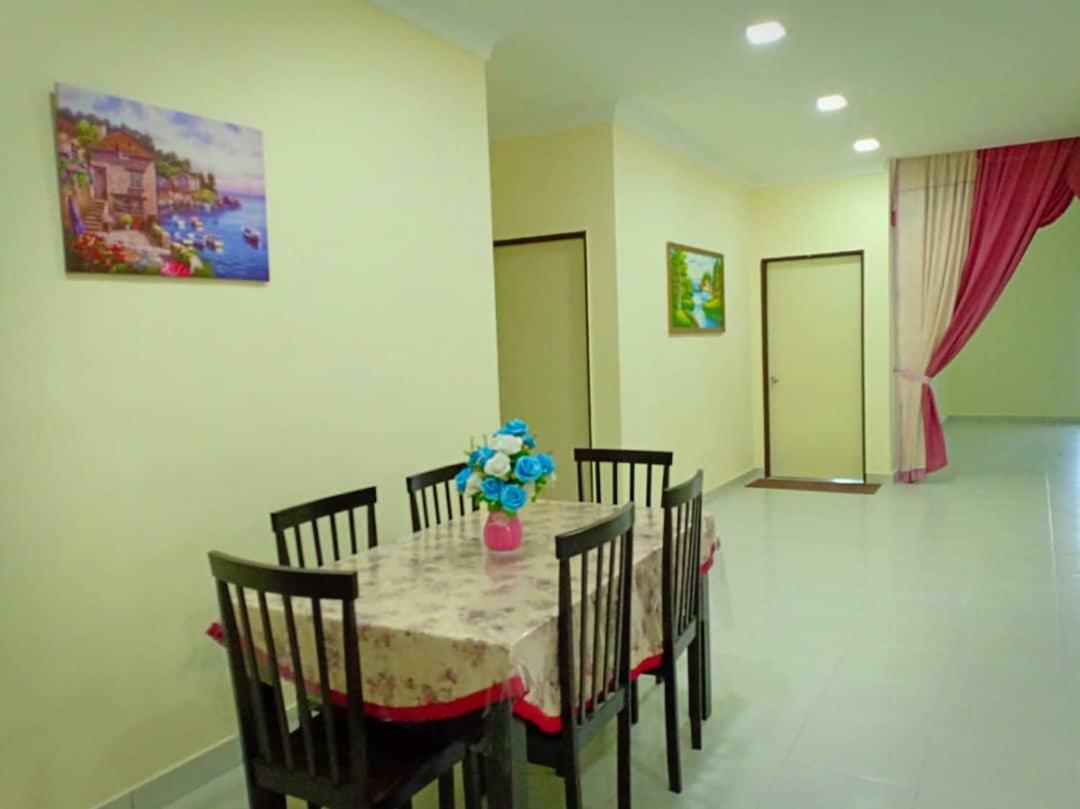 Gambang Homestay Banglomuslim クアンタン エクステリア 写真