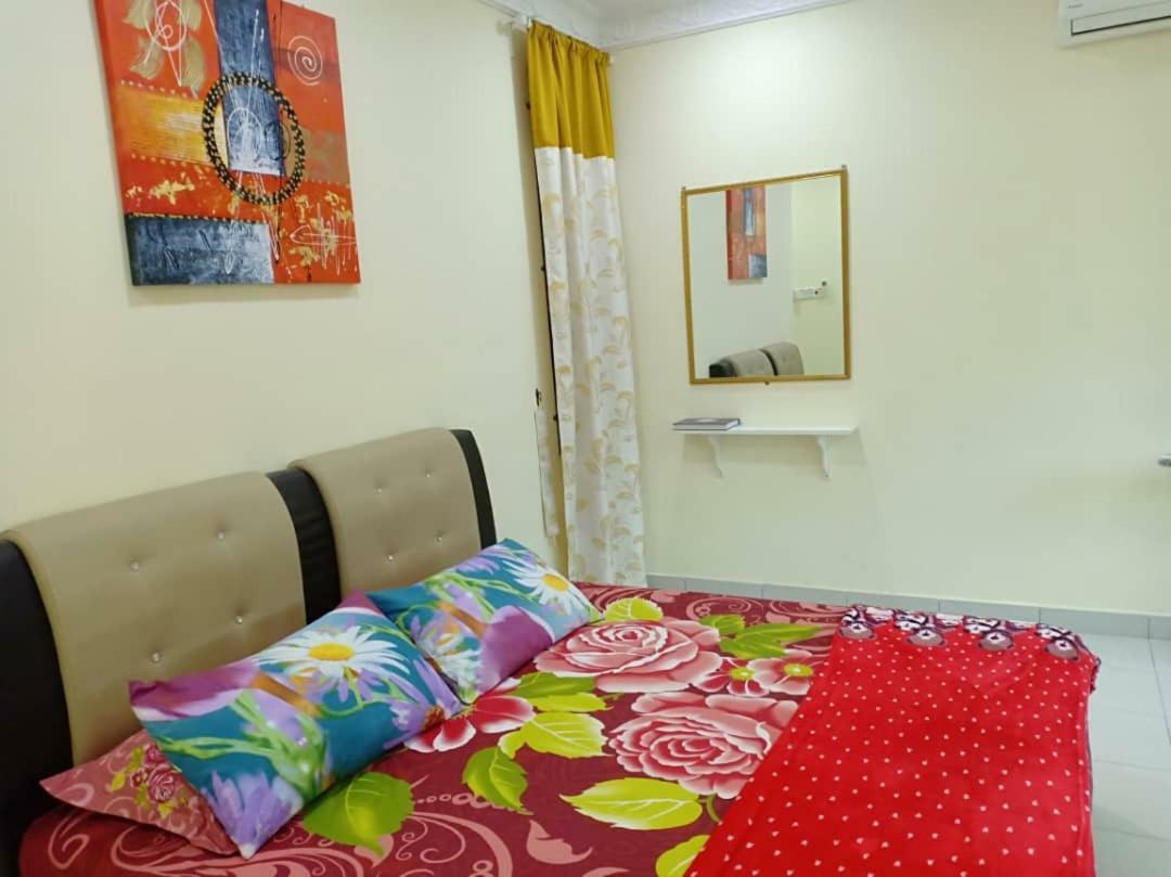 Gambang Homestay Banglomuslim クアンタン エクステリア 写真