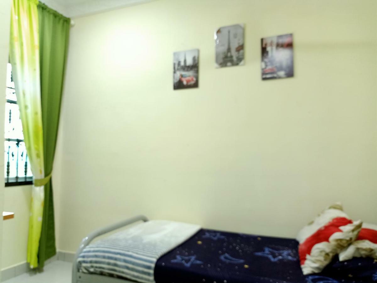 Gambang Homestay Banglomuslim クアンタン エクステリア 写真